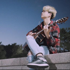 打屁股从白打到嫩红网站
